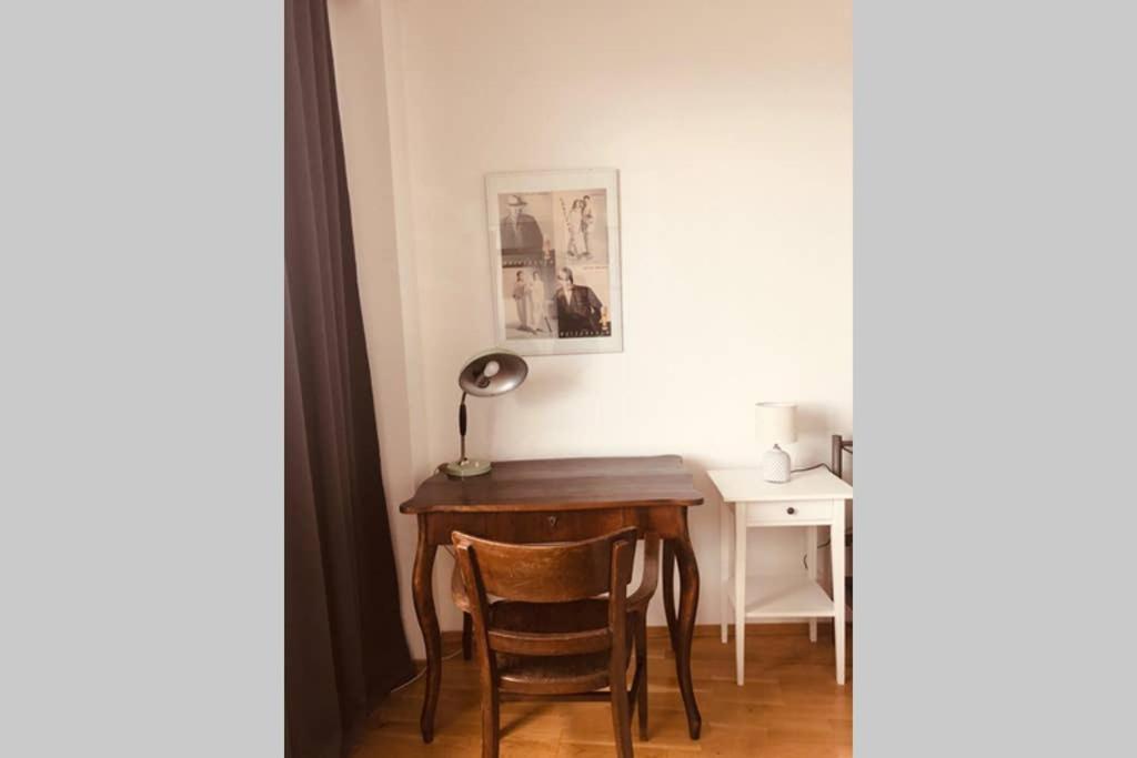 Mitten Im Achten. Zentrale Wohnung In Wien Exterior foto